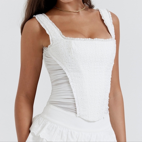 House of CB Catalina white corset broderie Like New - Picture 3 of 8